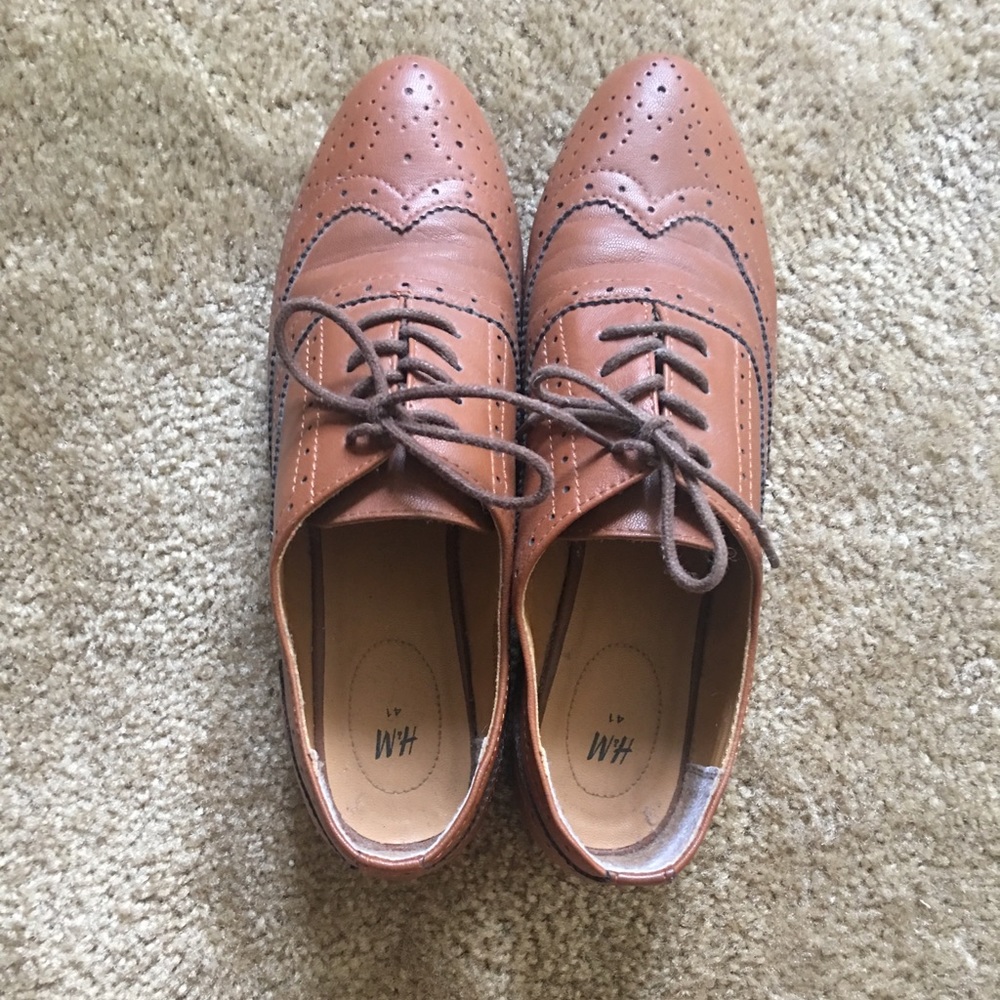 Brown Oxford Style Shoes
